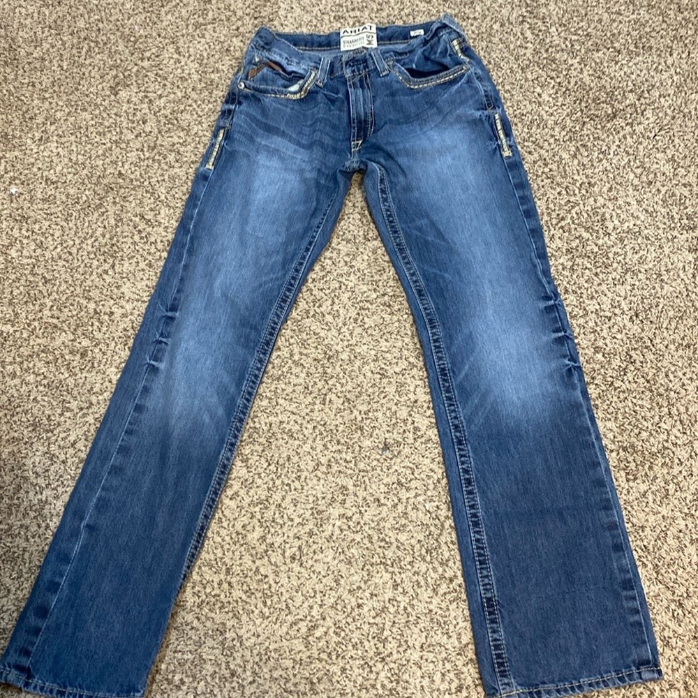 Men’s preowned Ariat m5 straight fit jeans 31x36